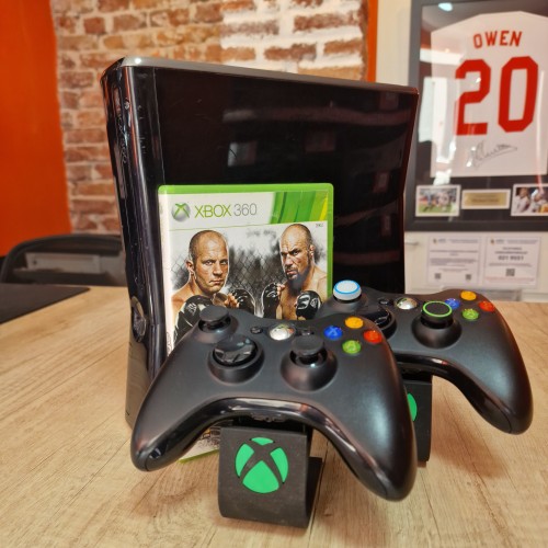Consola Microsoft Xbox 360S 250 Gb, 2x Controller Microsoft Xbox 360, Wireless, Black + MMA - Joc Xbox 360
