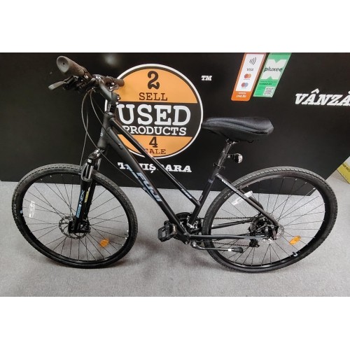 Bicicleta Fuji Traverse 1.7 ST Marime Cadru M 17'', Furca SR NEX 63mm, Jante 29 inch,  Frane Disc Mecanice Tektro M280, Schimbator Viteze Shimano Tourney 3x7 Viteze, Satin Black/Cyan

