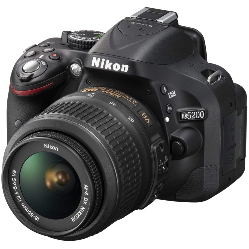 Aparat Foto Nikon D5200 + Obiectiv AF-S Nikkor 18-55 mm DX VR f 1:3.5-5.6 GII
