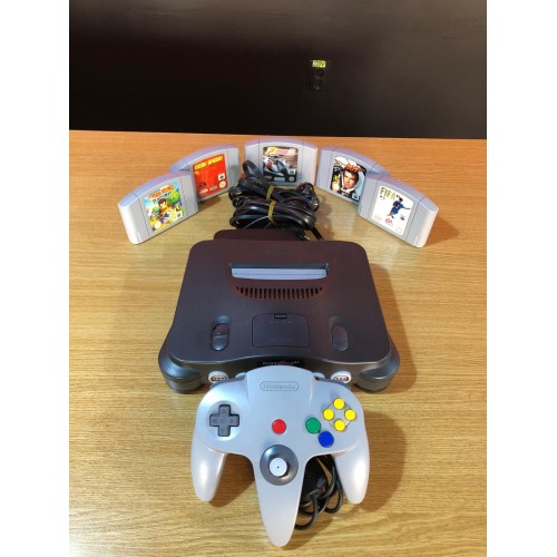 Consola Nintendo 64 + Controller + 5 Jocuri
