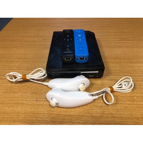 Consola Nintendo WII + 2x Controller Compatibil + 2x Nunchuck Compatibil

