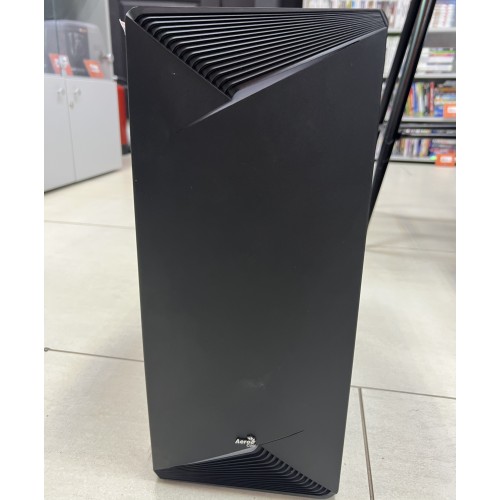 Sistem Desktop Gaming AeroCool Intel Core I7-4790, 16GB RAM, 1TB SSD, NVidia GeForce RTX 3050
