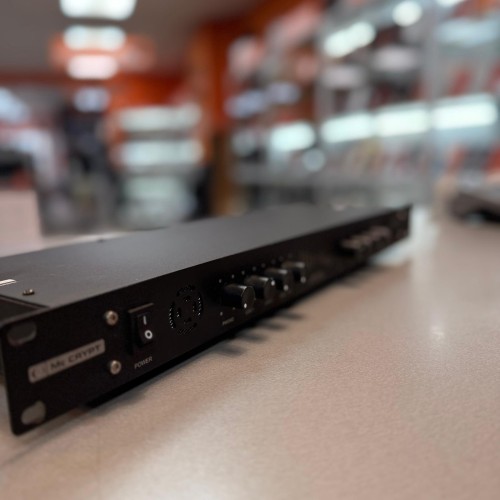Mixer Mc Crypt MX 802, Iesiri XLR si RCA, 3 intrari de linie, 1 intrare fono, Jack 6.3mm Mixer Mc Crypt MX 802, Iesiri XLR si RCA, 3 intrari de linie, 1 intrare fono, Jack 6.3mm