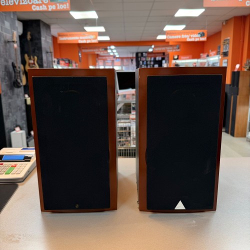 Set Boxe 2.0 Triangle Comete XS, 80W , 50 Hz - 20 KHz, 8.5Kg, Negru Set Boxe 2.0 Triangle Comete XS, 80W , 50 Hz - 20 KHz, 8.5Kg, Negru