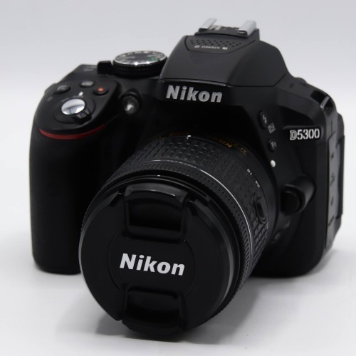 Aparat foto Nikon D5300 + Obiectiv AF-P 18-55mm 1:3.5-5.6G DX VR