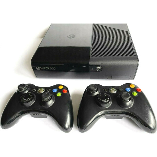 Consola Microsoft Xbox 360E 500 Gb + 2 Controllere
