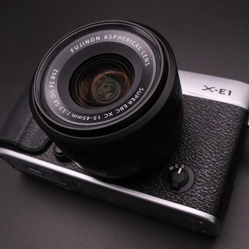Aparat foto Mirrorless Fujifilm X-E1, 16.3 MP, Display LCD 2.8 Inch + Obiectiv Fujifilm XC 15-45mm f/3.5-5.6 OIS PZ
 Aparat foto Mirrorless Fujifilm X-E1, 16.3 MP, Display LCD 2.8 Inch + Obiectiv Fujifilm XC 15-45mm f/3.5-5.6 OIS PZ