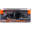 Macheta auto 1:24 Motor Max Timless Legends 1934 Ford Coupe