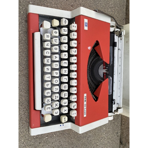 Mașină De Scris Manuală Portabilă Vintage Unis TBM De Luxe, Husă Originală, Taste In Rusa, Rosu/Alb
