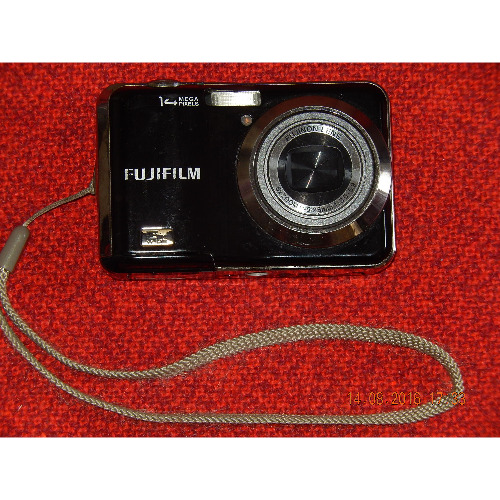 Aparat foto digital FujiFilm FinePix AX250, 14 Mpx, Zoom Optic 5x, Zoom Digital 6,7x, LCD 2,7 inch , Filmare HD, Memorie interna 24 Mb, Suport card SD/SDHC, Neagra
