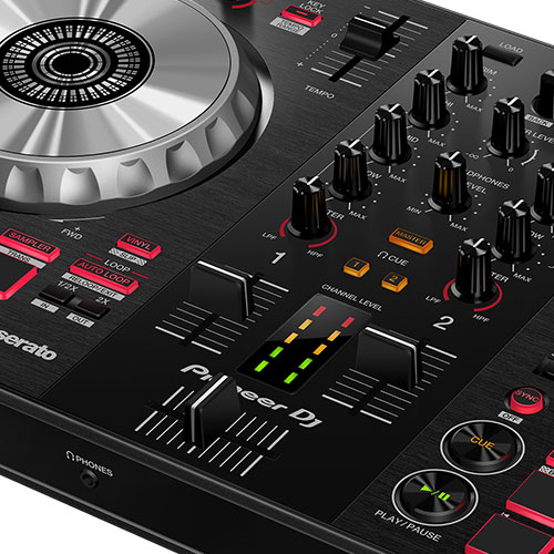 Consola DJ Pioneer DDJ-SB3, Canale: 2, Control deck: 4 , Trim knob: 4,  FX Fade, Pad Scratch,  Hot cues: 4, Loop manual,  Autoloop, USB-B, RCA, Jack 6.3 mm, Negru
