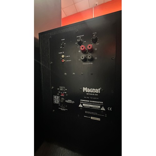 Subwoofer de Casa Magnat Betasub 25A, Diametru 8 Inch, Putere Maxima 180W, Raspuns in  Frecventa 22Hz - 200Hz, Negru
