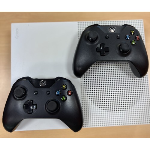 Consola Microsoft Xbox ONE S 1 Tb + 2 Controllere
