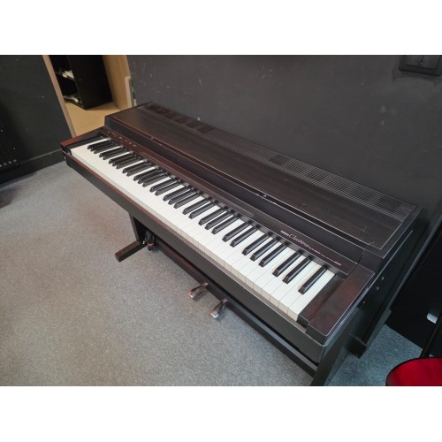 Claviatura Digitala Yamaha Clavinova CLP 200, 76 Clape, Efect Stereo Symphonic , Pedala Sustain, Boxe Integrate, AUX In/Out, Stand Original, Negru
 Claviatura Digitala Yamaha Clavinova CLP 200, 76 Clape, Efect Stereo Symphonic , Pedala Sustain, Boxe Integrate, AUX In/Out, Stand Original, Negru